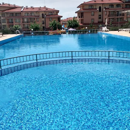 Apartkomplex Sorrento Sole Mare Sveti Vlas